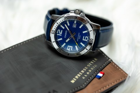 ZEGAREK MĘSKI CASIO MTP-VD01L-2BV (zd169a)