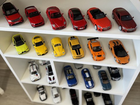 Auto Toyota GR Supra 1:31 metalowe autko licencja ZA3758