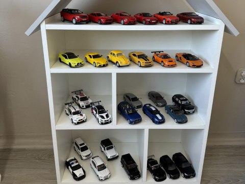 Auto metalowe model sportowe Audi R8 LMS skala 1:32 dźwięki światła ZA4609