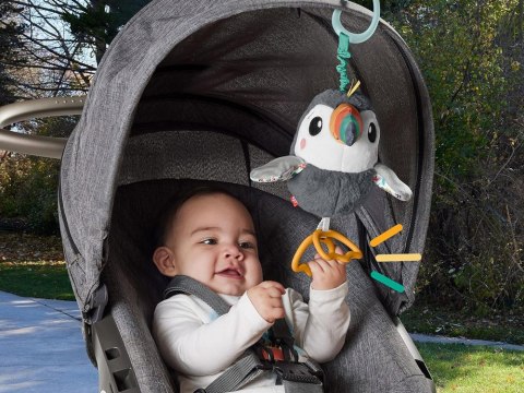Fisher-Price zawieszka grzechotka Tukan macha skrzydłami ZA6034