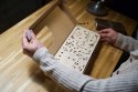 AERO CLOCK DREWNIANY ZEGAR ŚCIENNY Z WAHADŁEM DZIAŁAJĄCY DO ZŁOŻENIA PUZZLE