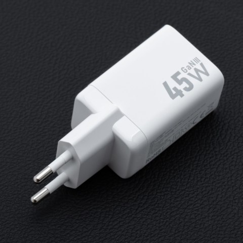 Ładowarka sieciowa do telefonu Forcell F-Energy Mini GaN III 2 x USB C PD QC4.0 45W VT-36B biała