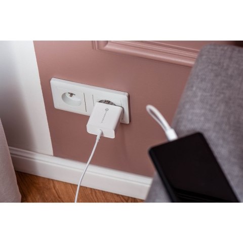 Ładowarka sieciowa do telefonu Forcell F-Energy USB C QC4.0 PD 3A 45W TFK-TC-45WPD biała