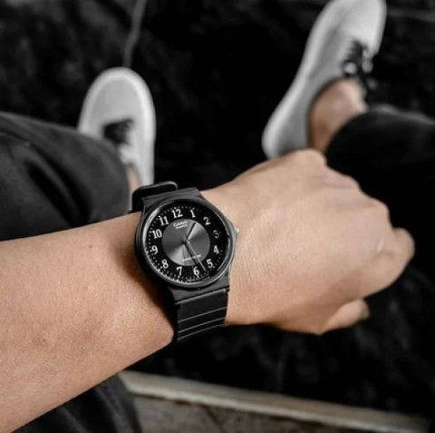 Zegarek Casio MQ-24-1B3LDF