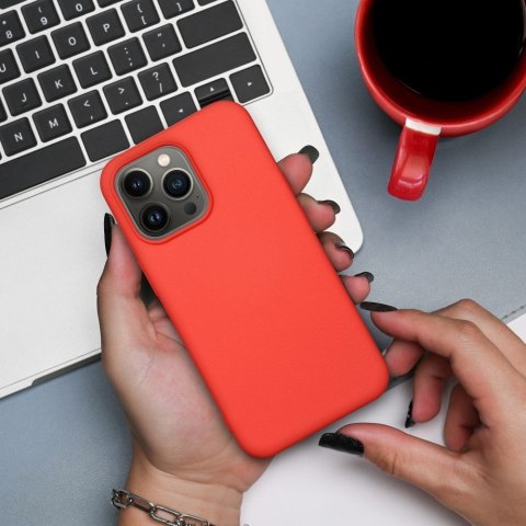 Futerał do iPhone 15 Silicone brzoskwiniowy