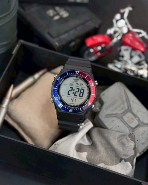 ZEGAREK MĘSKI CASIO SPORT ILLUMINATOR AE-1700H-1A2 + BOX