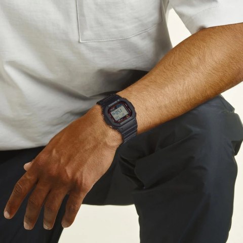 Zegarek Casio G-Shock GW-M5610U-1ER