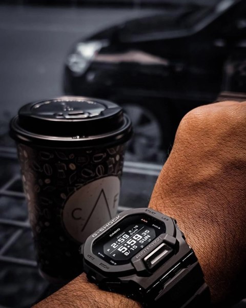 ZEGAREK MĘSKI CASIO G-SHOCK G-SQUAD GBD-200-1ER(zd157a)