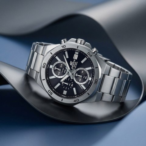 Zegarek Casio EFV-640D-1AVUEF