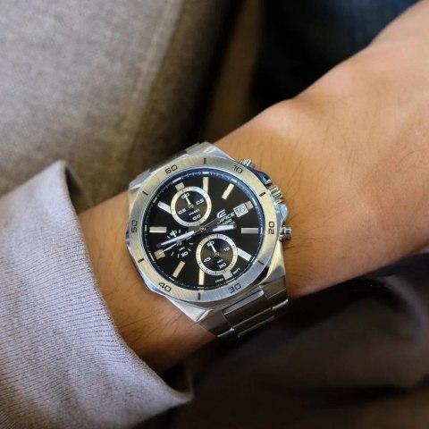 Zegarek Casio EFV-640D-1AVUEF