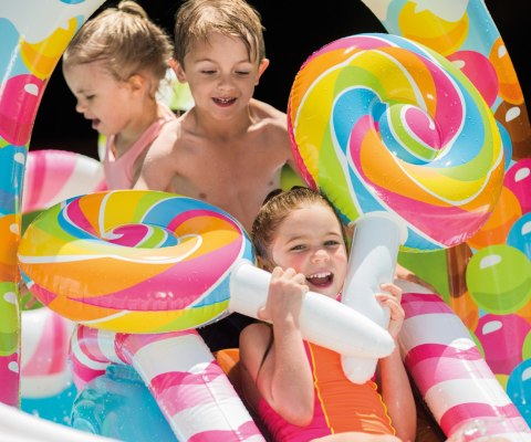 Intex Wodny plac zabaw Candy 295cm x 191cm x 130cm