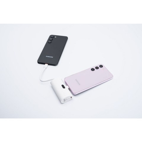 Powerbank Forcell F-Energy Power Plug F5K3 PD 20W 5000 mAh z wbudowanym złączem USB C biały