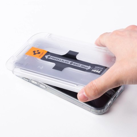 Szkło hartowane Spigen Glas.tR EZ Fit na iPhone 13 / 13 Pro / 14 / 16e / 17e- 2 szt.