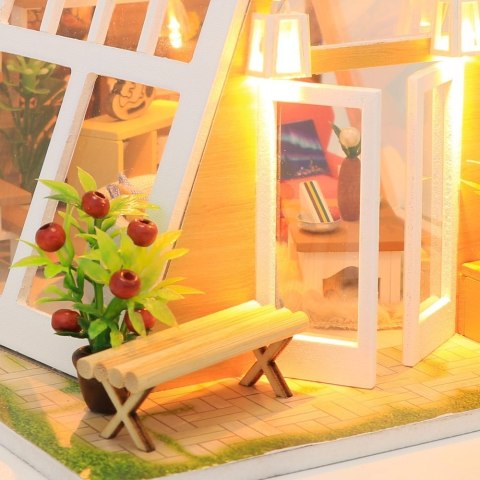 Składany Drewniany Model LED - Peter's Dream Hut