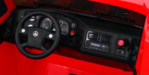 Pojazd Mercedes-Benz Zetros Czerwony