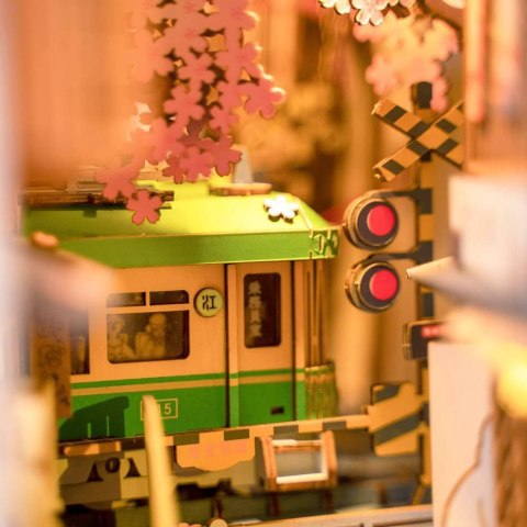 ROBOTIME Składany Drewniany Model LED - Sakura Densya