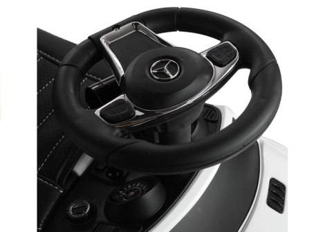 JEŹDZIK MERCEDES GLE 63 Z DASZKIEM BIAŁY