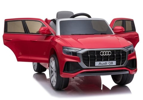 AUTO NA AKUMULATOR AUDI Q8 JJ2066 CZERWONY