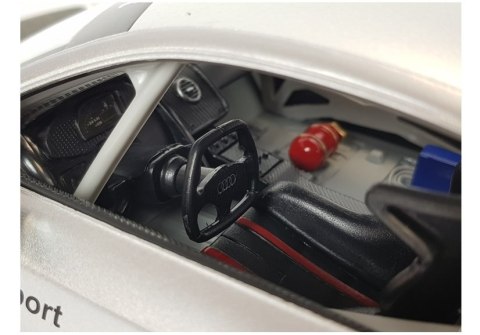AUTO R/C AUDI R8 LMS RASTAR 1:14 SREBRNE NA PILOTA