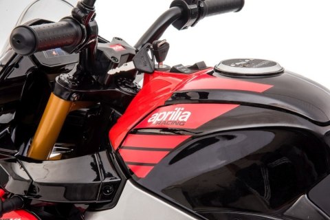 MOTOR NA AKUMULATOR APRILIA TUONO V4 CZERWONY