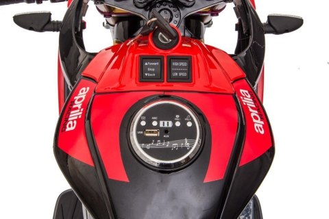 MOTOR NA AKUMULATOR APRILIA TUONO V4 CZERWONY