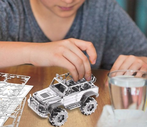 Piececool Puzzle Metalowe Model 3D - Samochód Terenowy