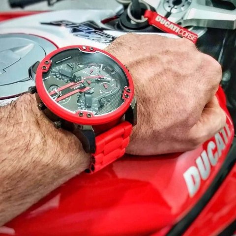 KULTOWY ZEGAREK MĘSKI DIESEL DZ7370 MR. DADDY 2.0 + PUDEŁKO NA PREZENT GIFT