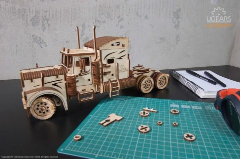 CIĄGNIK VM-03 MODEL MECHANICZNY DO SKŁADANIA