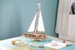 TRIMARAN MERIHOBUS MODEL MECHANICZNY DO SKŁADANIA