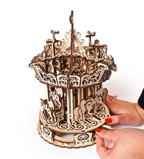 KARUZELA MODEL MECHANICZNY DO SKŁADANIA