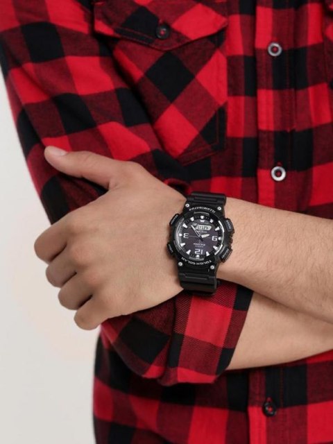 ZEGAREK MĘSKI CASIO AQ-S810W 1AV (zd044h) - SOLAR POWERED